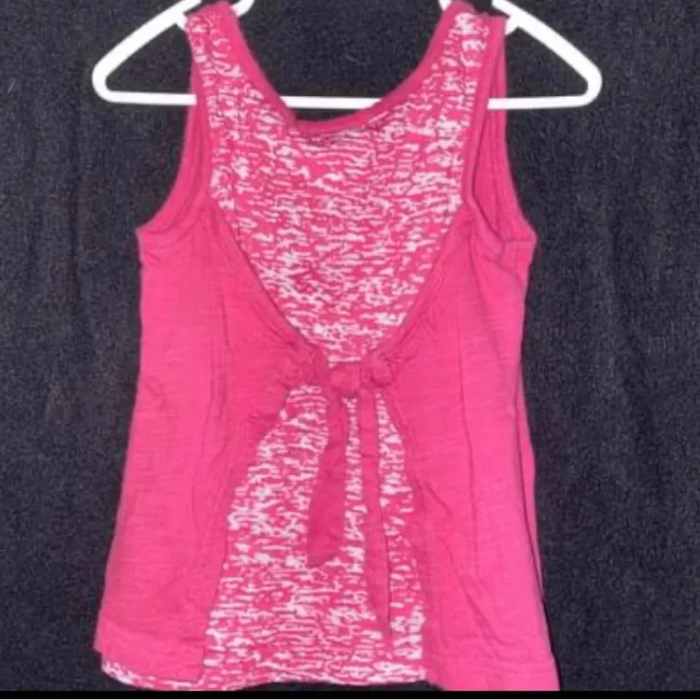 💞 Girls XS Sanrio Hello Kitty Distressed Tee